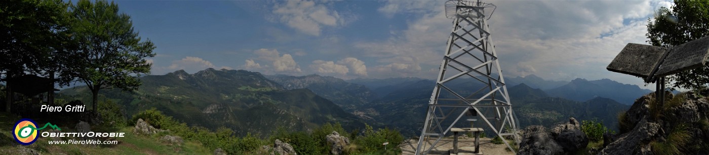 68 Panoramica dal Monte Zucco .jpg